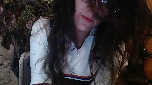 Maite4ever online show from November 2025 09:47:01 PM