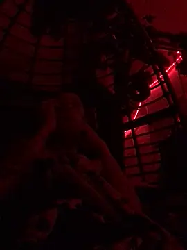 Snapshot of DarkAngelz1 chatting on February 2026 01:43:02 AM DarkAngelz1 online show from February 2026 01:43:02 AM
