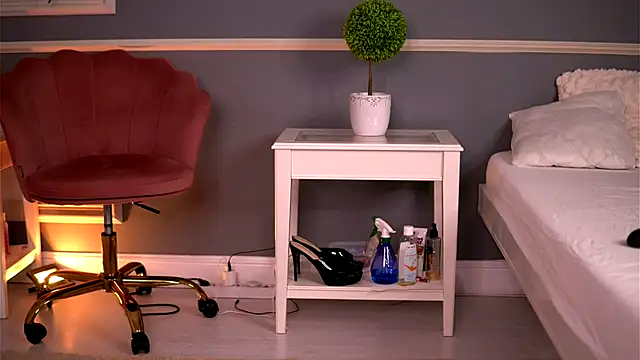 Snapshot of LucyxRios chatting on November 2025 09:47:01 PM LucyxRios online show from November 2025 09:47:01 PM