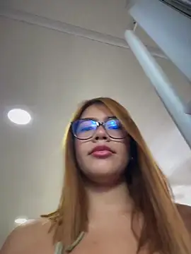 Snapshot of sara_calderon chatting on February 2026 01:28:02 PM sara calderon online show from February 2026 01:28:02 PM