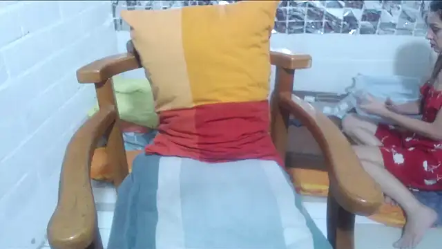 Snapshot of rose-crystal chatting on February 2026 12:37:02 AM rose-crystal online show from February 2026 12:37:02 AM