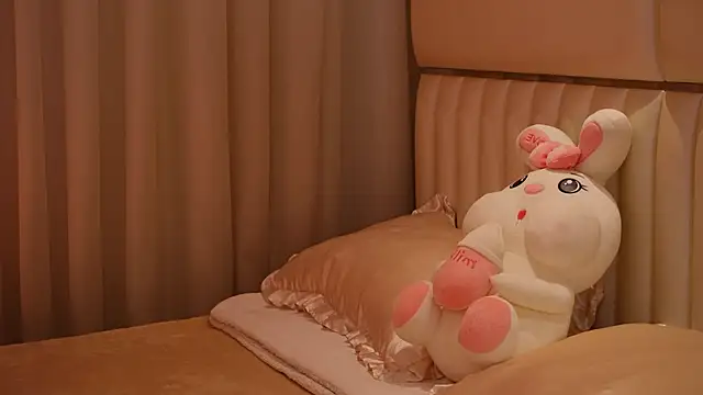 LiaGotti online show from October 2025 09:19:02 PM