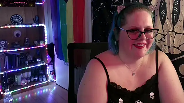 Snapshot of Kinky_Witch chatting on November 2025 08:21:02 PM Kinky Witch online show from November 2025 08:21:02 PM