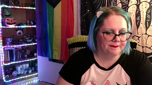 Snapshot of Kinky_Witch chatting on December 2025 04:09:01 AM Kinky Witch online show from December 2025 04:09:01 AM