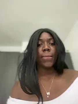 Alexia 24 online show from February 2026 12:27:02 AM