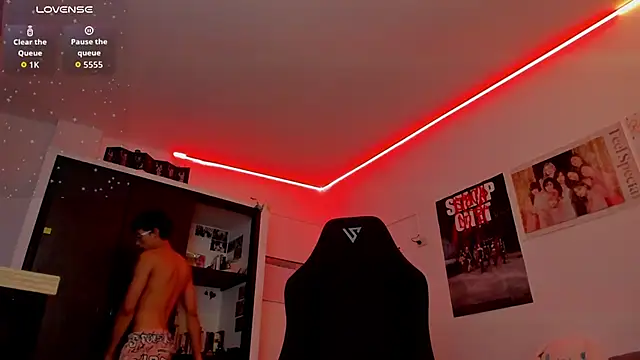 velvet skyn online show from April 2026 10:26:01 PM