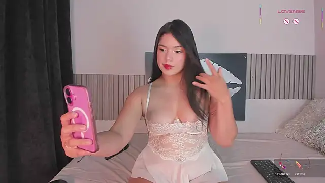 Snapshot of Hailey-Fox chatting on July 2026 10:27:01 PM Hailey-Fox online show from July 2026 10:27:01 PM