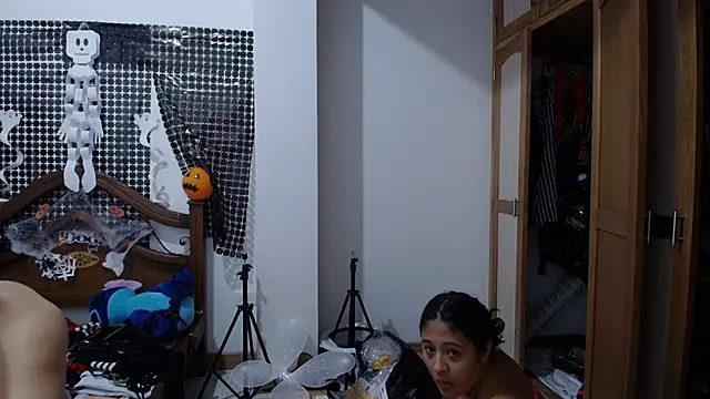 Snapshot of Aria_Arthur chatting on November 2025 12:51:01 PM Aria Arthur online show from November 2025 12:51:01 PM