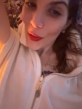 refem9 online show from October 2025 06:19:01 PM