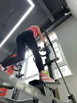 Ninazhang online show from March 2026 05:24:02 AM