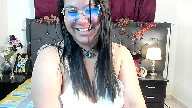 Snapshot of sofia_sorceress5 chatting on November 2025 11:03:01 PM sofia sorceress5 online show from November 2025 11:03:01 PM