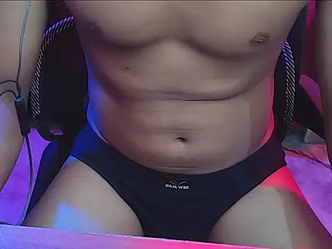 Snapshot of ChiseledCharm chatting on October 2025 08:08:02 PM ChiseledCharm online show from October 2025 08:08:02 PM