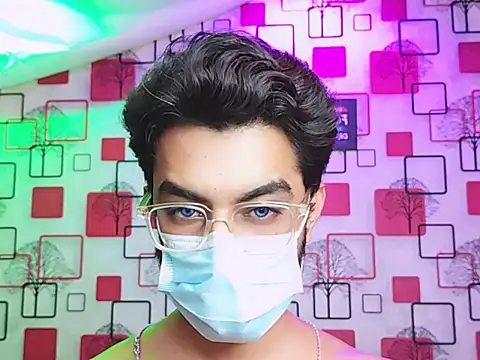 Snapshot of ChiseledCharm chatting on October 2025 06:53:01 PM ChiseledCharm online show from October 2025 06:53:01 PM