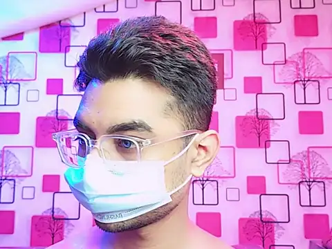 Snapshot of ChiseledCharm chatting on November 2025 07:46:02 PM ChiseledCharm online show from November 2025 07:46:02 PM