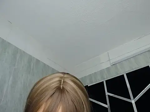 chaniesmith69x online show from September 2025 05:49:01 PM