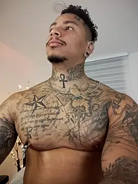 Snapshot of David_tatto1 chatting on September 2025 03:54:01 AM David tatto1 online show from September 2025 03:54:01 AM