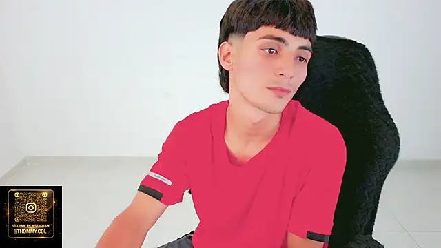 Thommy cute online show from March 2026 02:33:02 AM