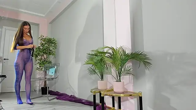 MayaHellen online show from December 2025 05:47:01 AM