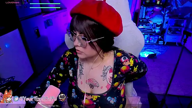 Snapshot of AlyssaRomanova chatting on October 2025 02:37:02 AM AlyssaRomanova online show from October 2025 02:37:02 AM