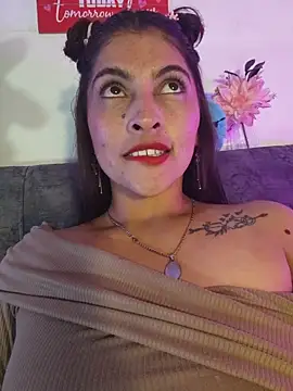 Fox Roxxan online show from March 2026 02:00:02 AM