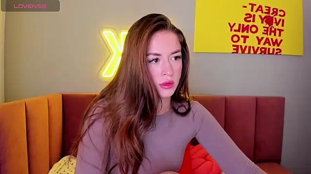 Snapshot of StacyWells chatting on September 2025 02:33:01 AM StacyWells online show from September 2025 02:33:01 AM