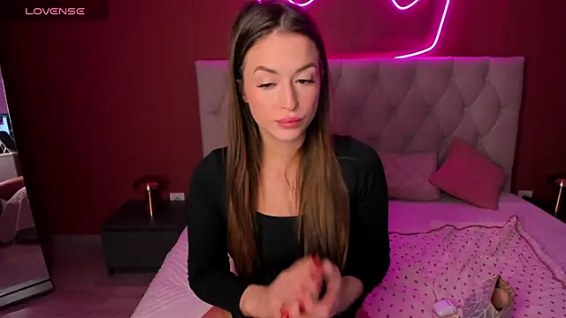 Snapshot of StacyWells chatting on October 2025 01:25:02 AM StacyWells online show from October 2025 01:25:02 AM