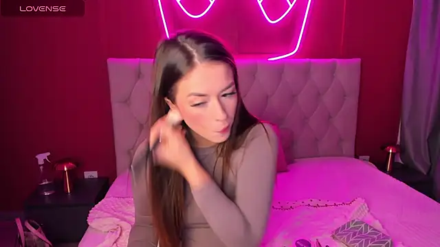 Snapshot of StacyWells chatting on October 2025 01:37:01 AM StacyWells online show from October 2025 01:37:01 AM