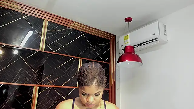 Snapshot of HannyThompson chatting on October 2025 12:27:01 PM HannyThompson online show from October 2025 12:27:01 PM