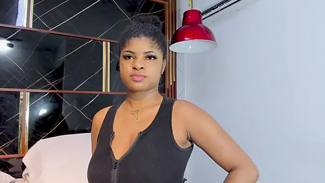 HannyThompson online show from February 2026 12:32:02 PM