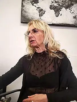 clarabell4 online show from February 2026 08:43:01 AM