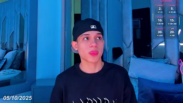 Sebax Young online show from October 2025 08:51:02 PM