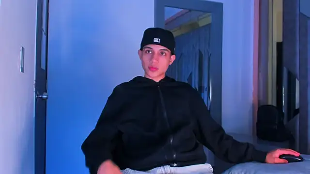 Sebax Young online show from April 2026 04:50:02 AM