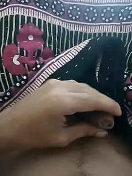 Snapshot of Aloneboy77 chatting on November 2025 05:24:01 PM Aloneboy77 online show from November 2025 05:24:01 PM