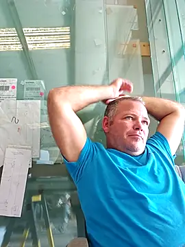 Snapshot of cubanitofeliz40 chatting on November 2025 08:10:01 PM cubanitofeliz40 online show from November 2025 08:10:01 PM