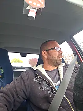 Snapshot of Thomas043 chatting on November 2025 11:12:02 AM Thomas043 online show from November 2025 11:12:02 AM