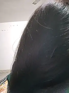 cute radhikaa online show from January 2026 08:06:01 AM