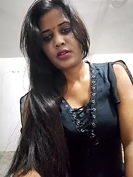cute radhikaa online show from March 2026 11:43:02 AM