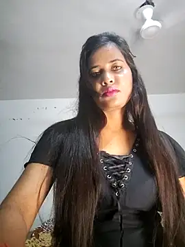 cute radhikaa online show from April 2026 04:11:02 PM