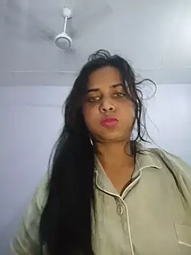 Snapshot of cute_radhikaa chatting on June 2026 07:23:01 AM cute radhikaa online show from June 2026 07:23:01 AM