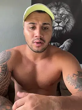 Snapshot of kodolldog chatting on September 2025 03:48:02 PM kodolldog online show from September 2025 03:48:02 PM