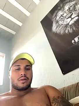 Snapshot of kodolldog chatting on September 2025 06:33:02 PM kodolldog online show from September 2025 06:33:02 PM