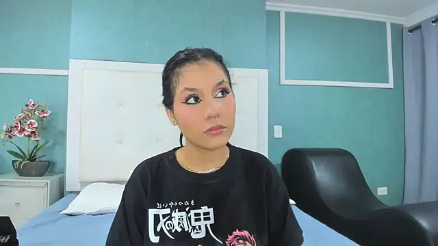 ania gomez online show from November 2025 10:02:01 PM