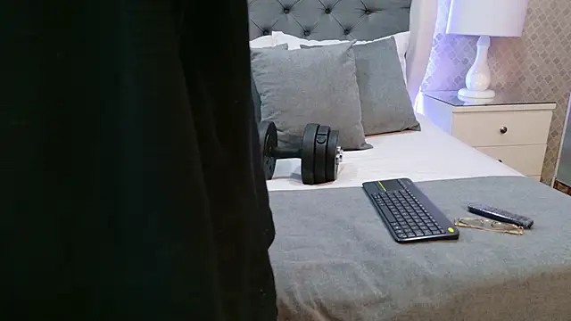 ZoeKrug online show from January 2026 11:34:01 AM