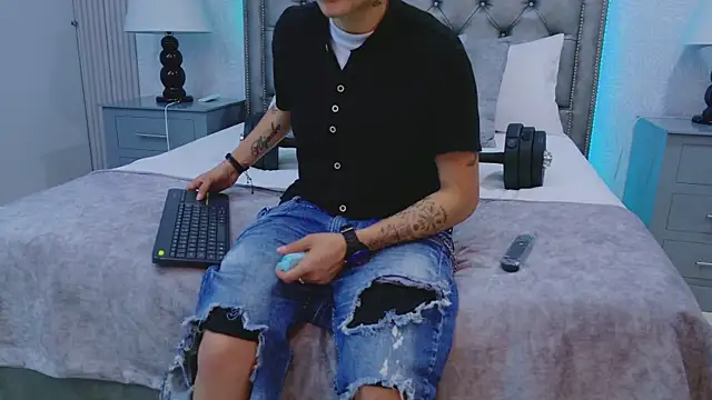 ZoeKrug online show from January 2026 07:26:01 PM