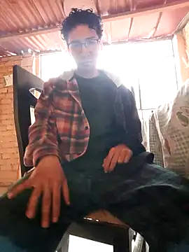 Snapshot of LecheDeSoya666 chatting on November 2025 09:39:01 PM LecheDeSoya666 online show from November 2025 09:39:01 PM