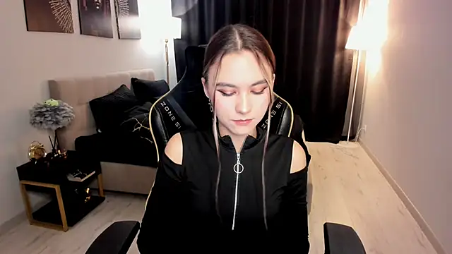 EllaCurtis online show from February 2026 06:04:02 PM