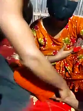 Snapshot of MONiSHA-moni-21 chatting on November 2025 09:27:02 PM MONiSHA-moni-21 online show from November 2025 09:27:02 PM