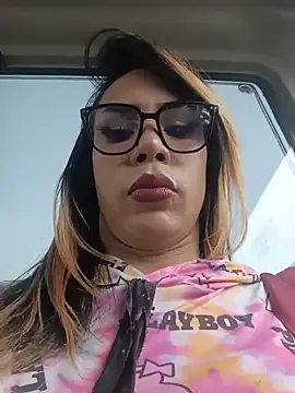 Snapshot of Daliana_Gounbolt chatting on May 2026 01:50:02 PM Daliana Gounbolt online show from May 2026 01:50:02 PM