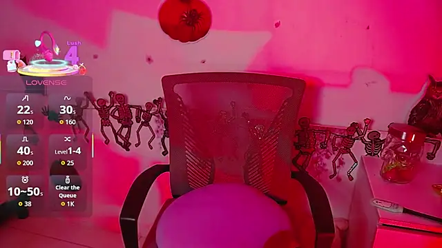 LeilaEbony online show from October 2025 03:10:02 PM