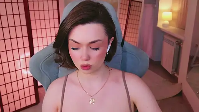 AvaFlower online show from April 2026 02:53:02 PM